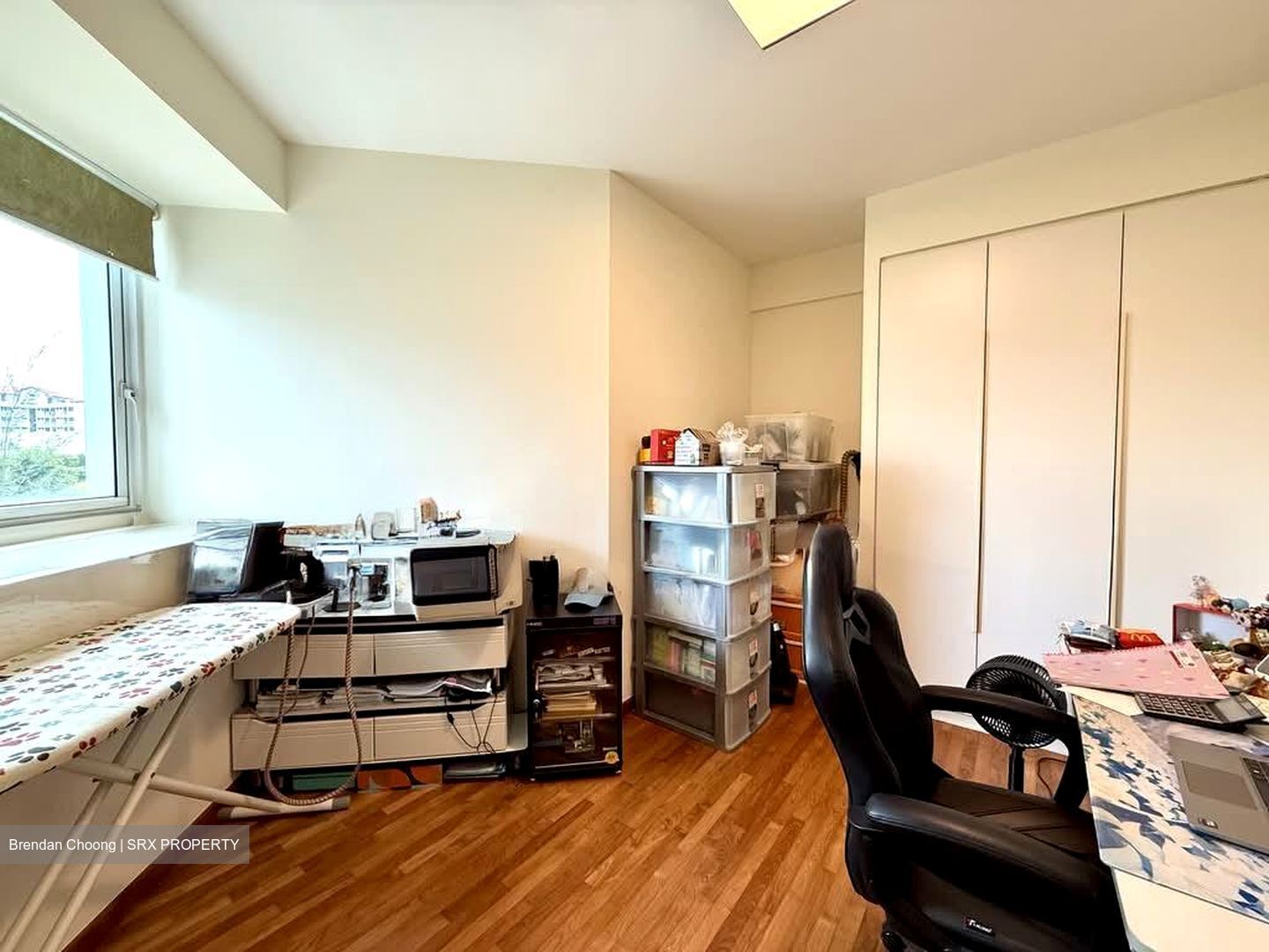 The Esparis (D18), Condominium #573706021